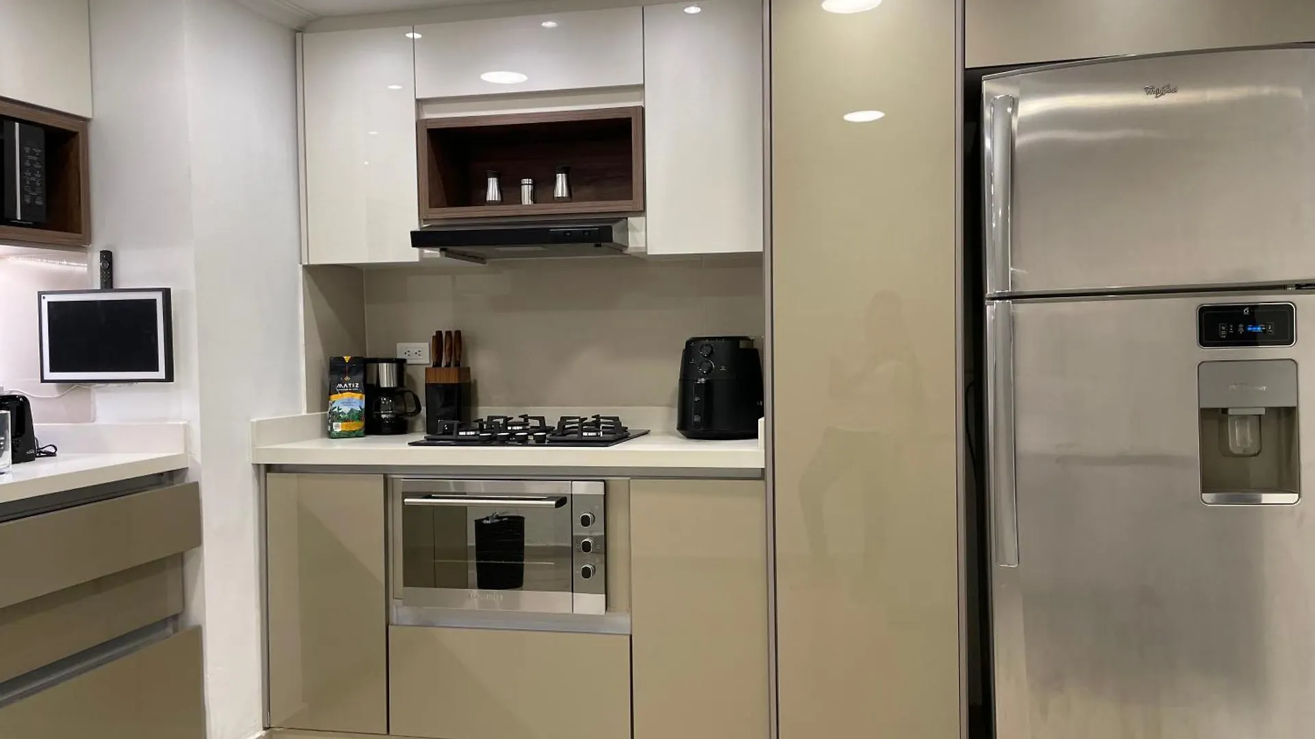شقة Casa Amsterdam Con Jacuzzi En Poblado ميديلين