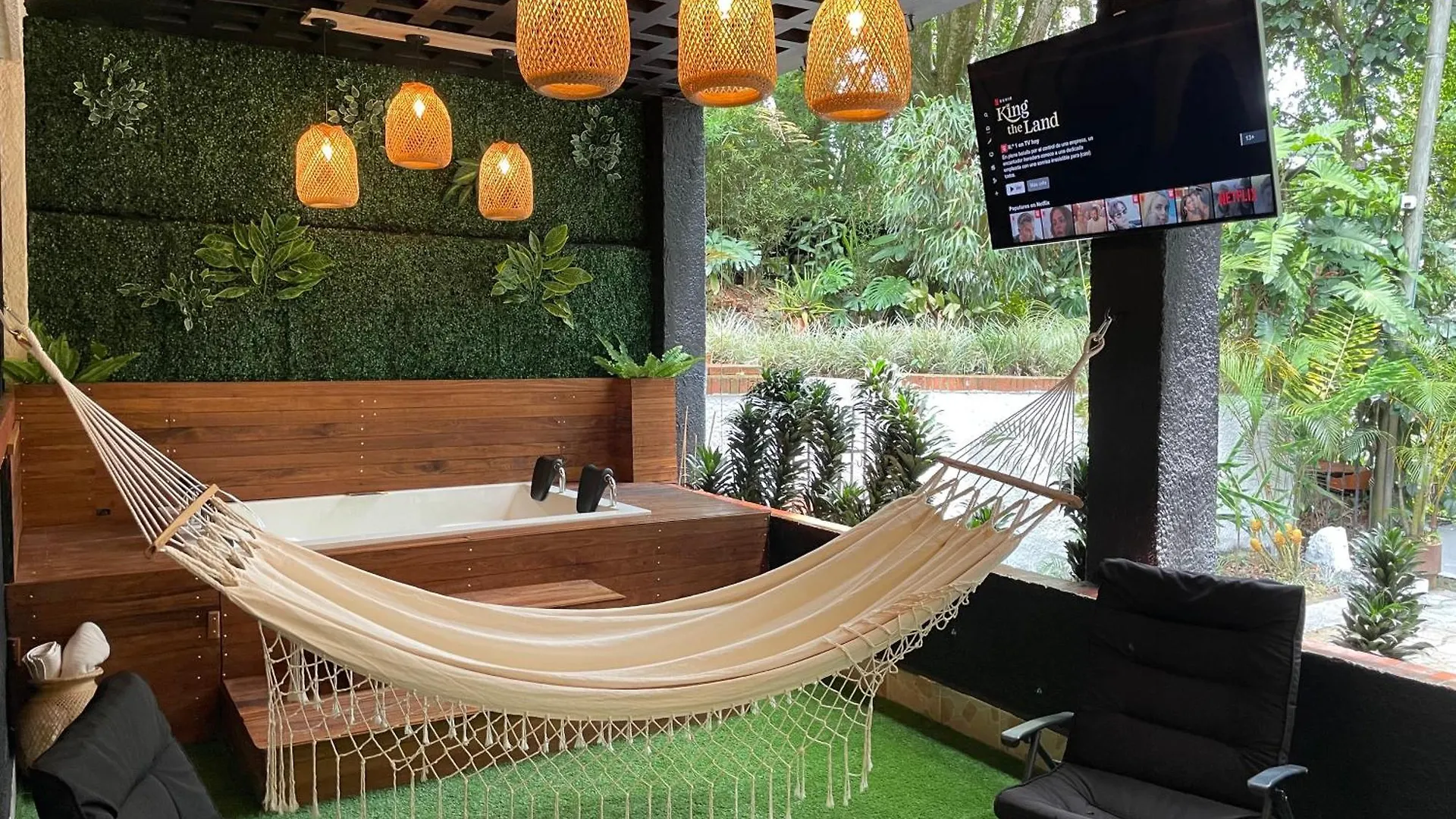Casa Amsterdam Con Jacuzzi En Poblado Medellin location
